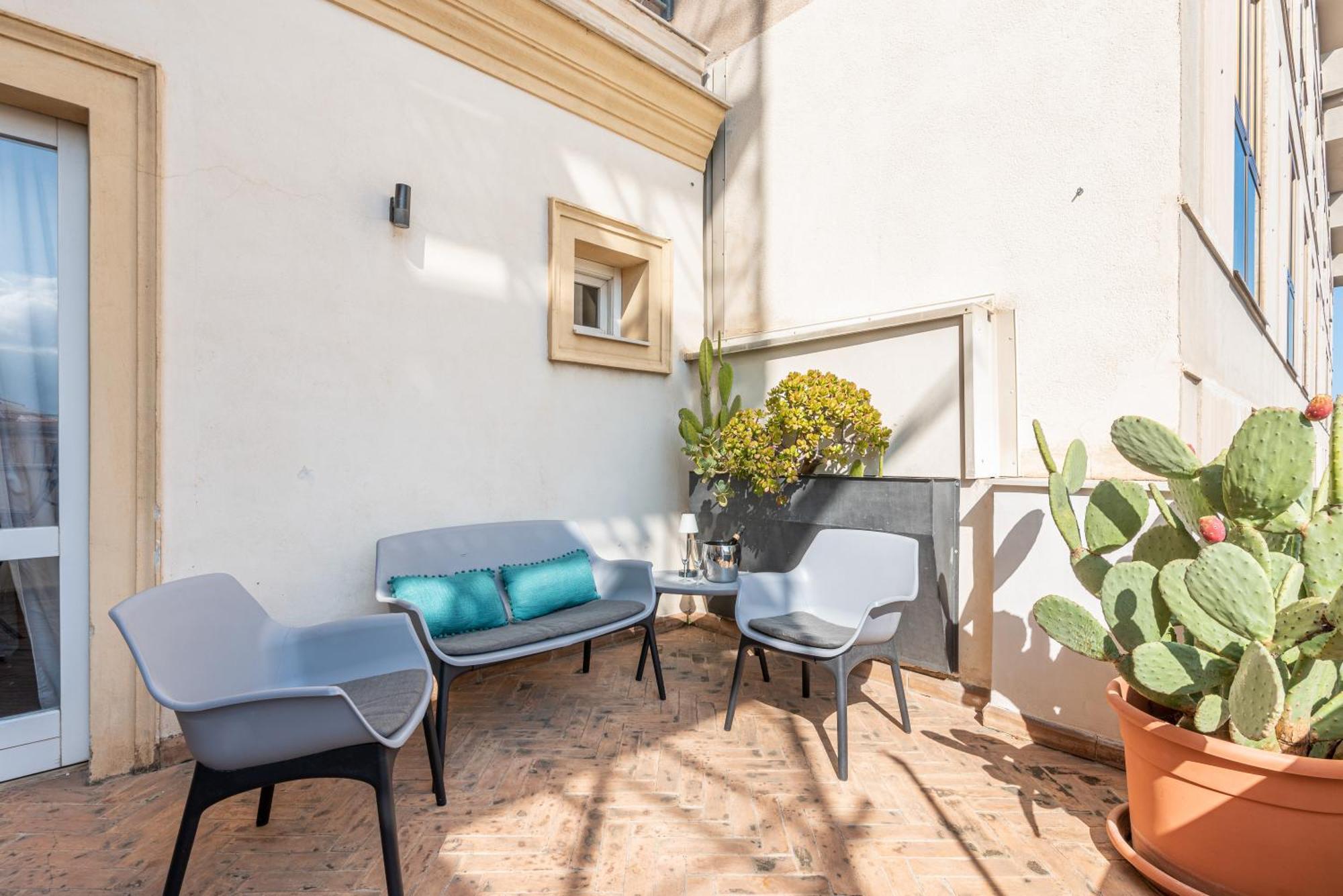 La Terrazza Sul Massimo Apartment - Palermo — Photos 2